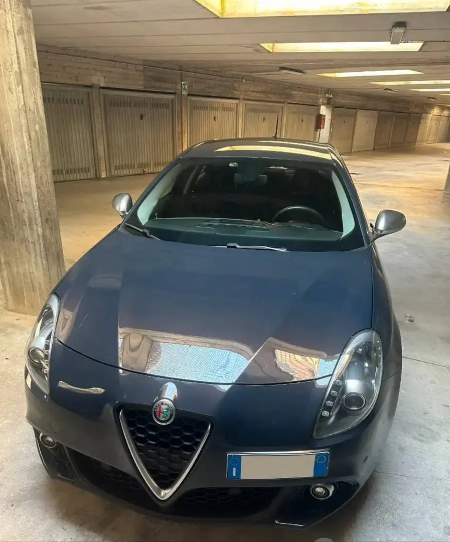 Alfa Romeo Giulietta 1.4 t. Distinctive Gpl 120cv E6 Grigio - 1