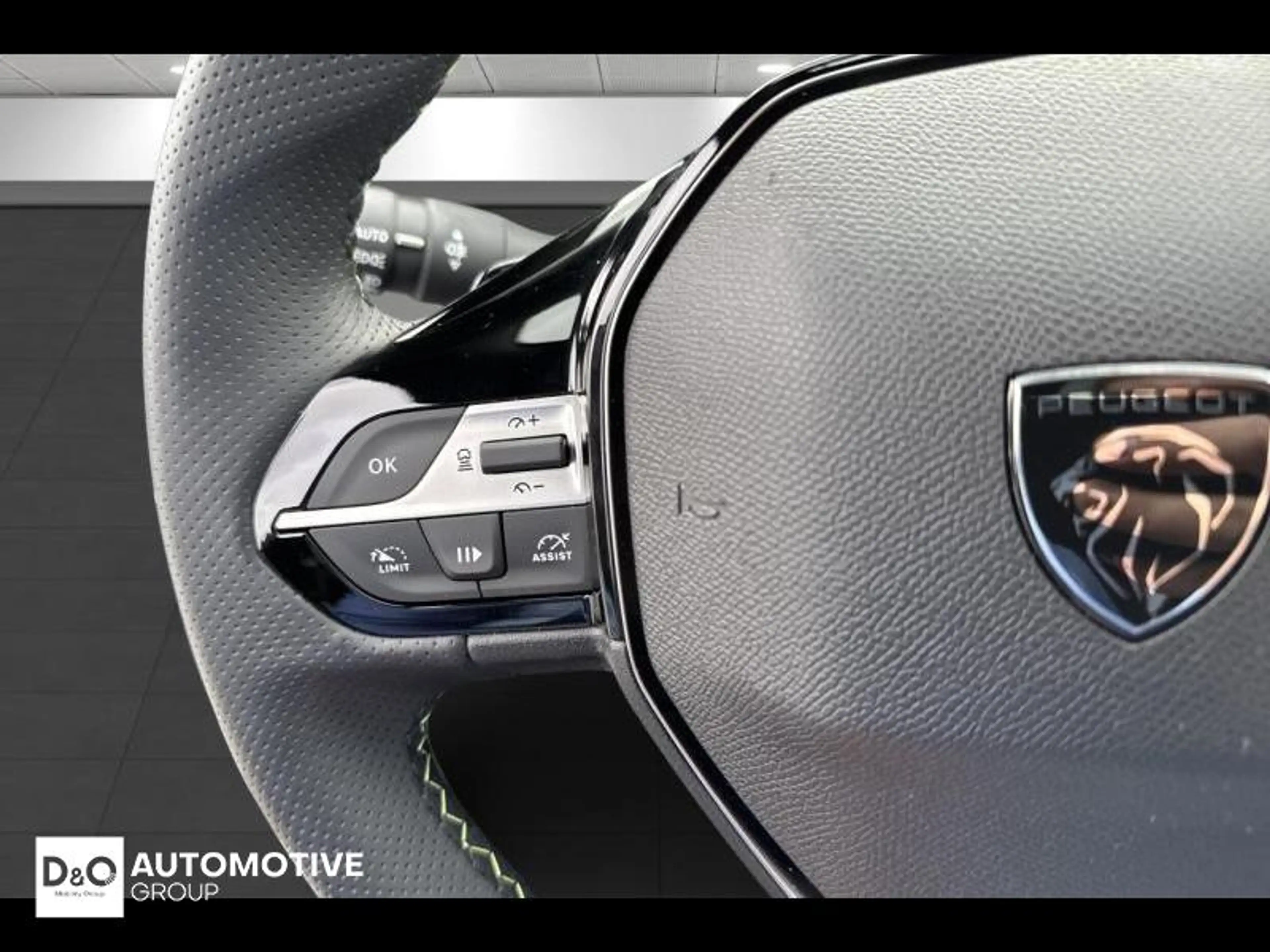 Peugeot 408 GT EXCLUSIVE | PANODAK | LEDER — photo 14
