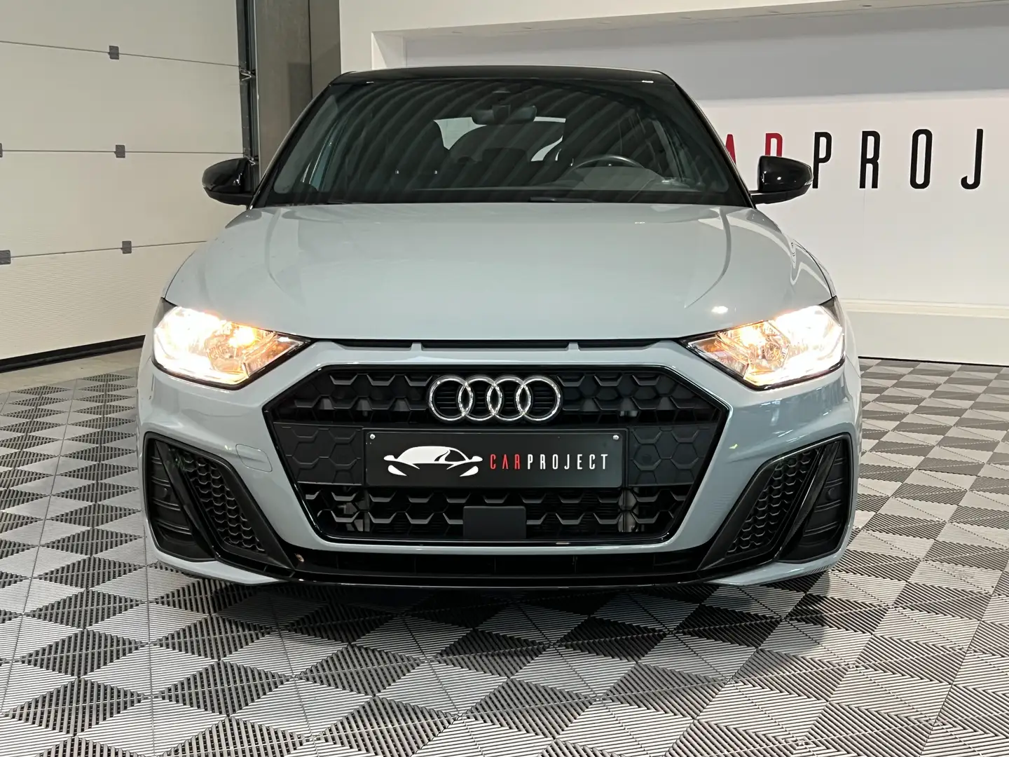 Audi A1 A1 Sportback 25 TFSI S line INT+EXT S-Tronic Grijs - 2