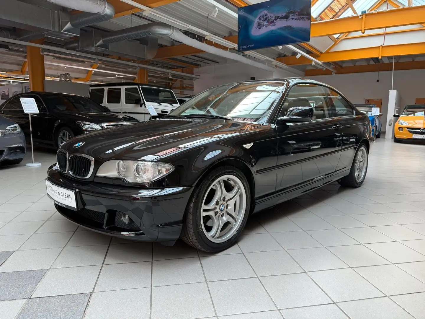 BMW 320 Cd|PDC|SHZ|GRA|Klima|Navi|Xenon|Schiebedach Zwart - 2