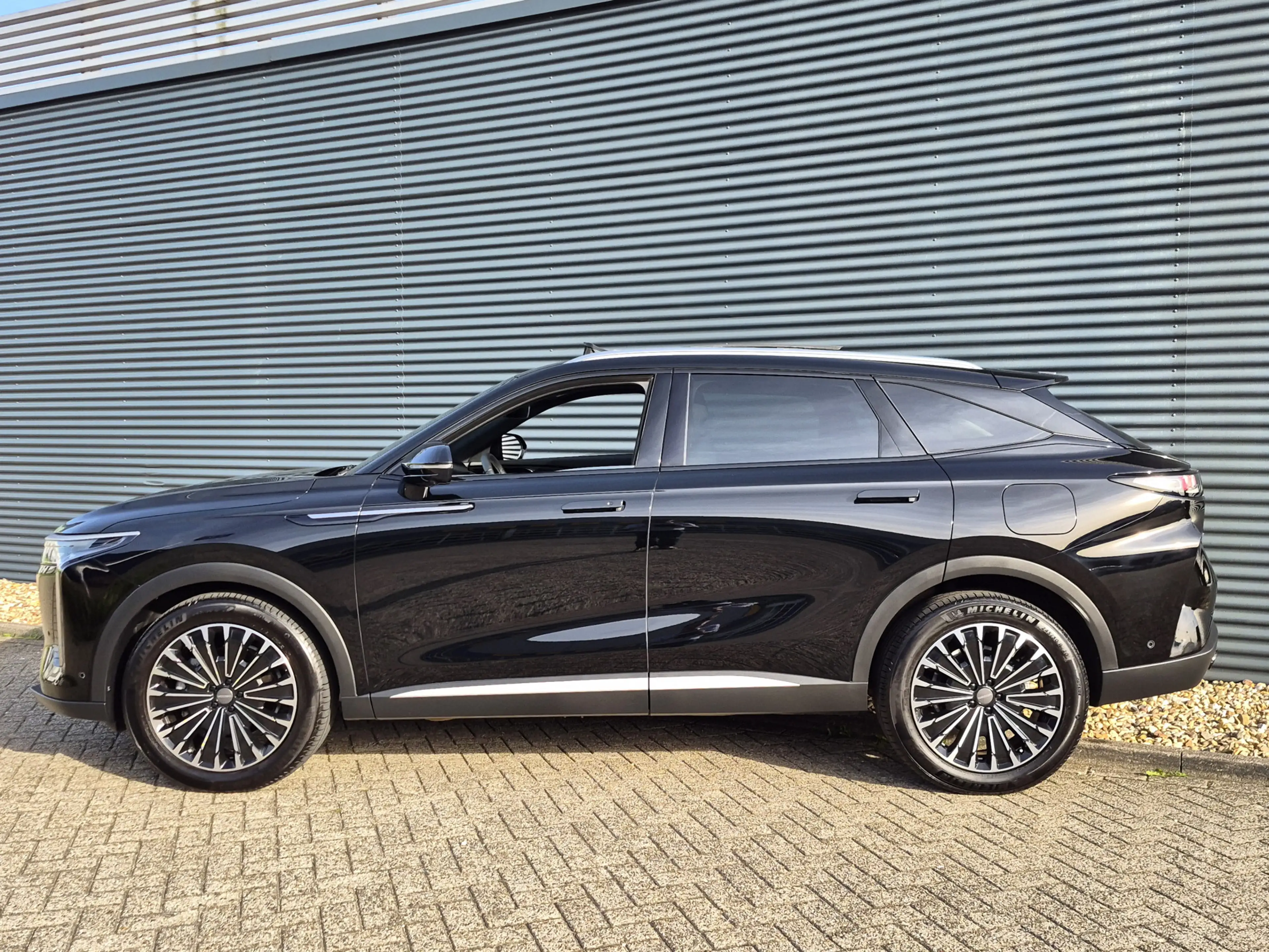 Omoda 9 1.5T-GDi SHS-P Premium 5p PHEV Plug In Hybrid | Sc — photo 3