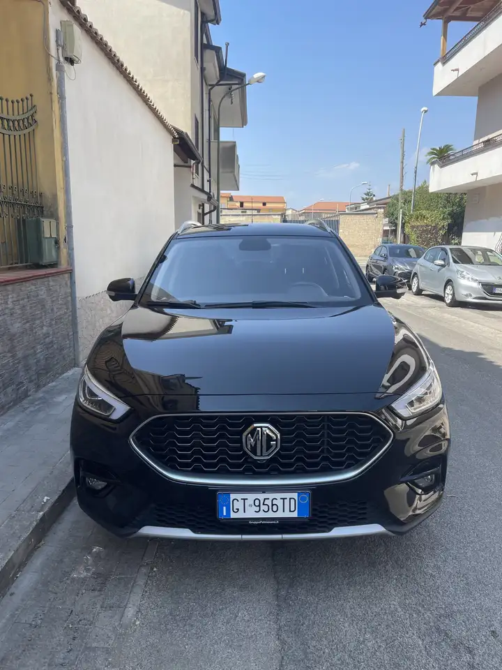 MG ZS