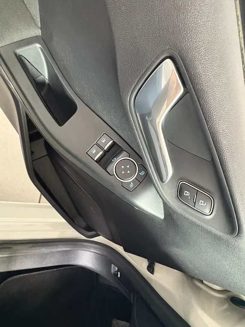 Ford Fiesta 1.1 75 CV GPL 5 PORTE TITANIUM-OK NEOP. Beige - 2