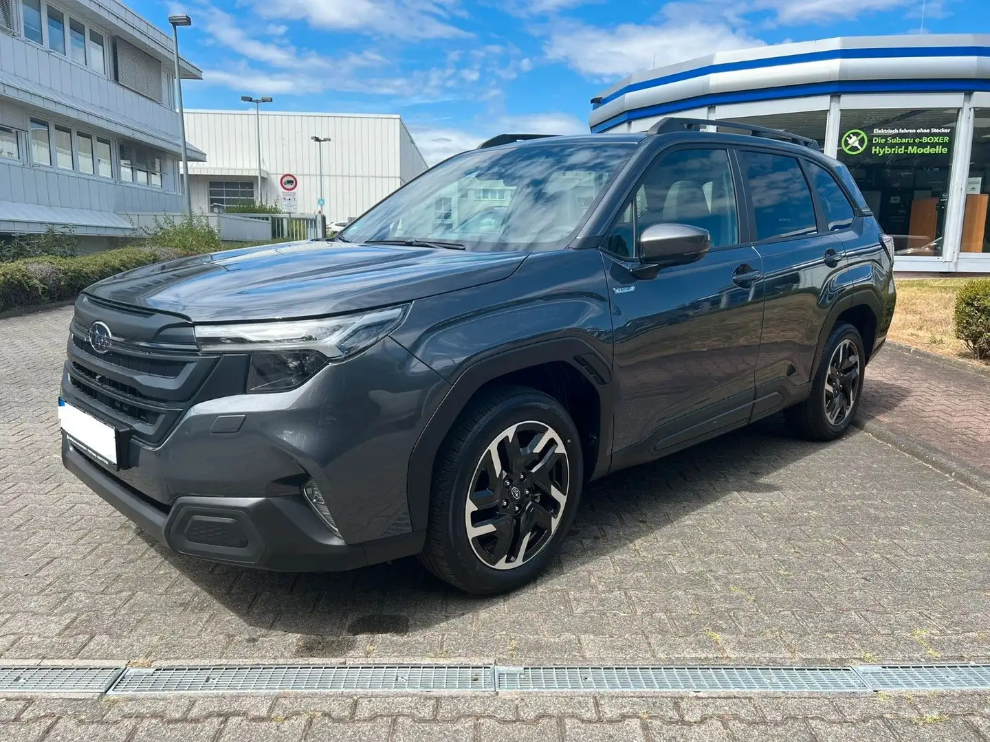 Subaru Forester 2.0 ie Exclusive Gris - 1