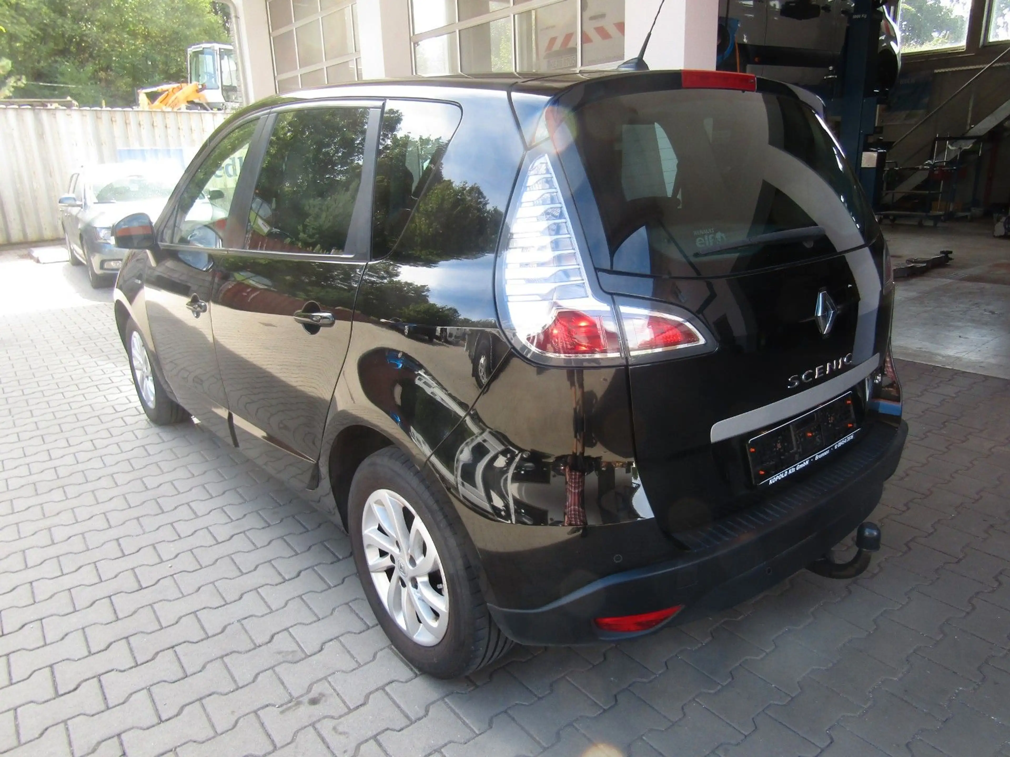 Renault Scenic III Limited AHK Navi SHZ ALU GRA — photo 6