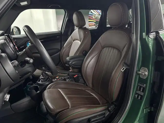 Mini Hatch view 9