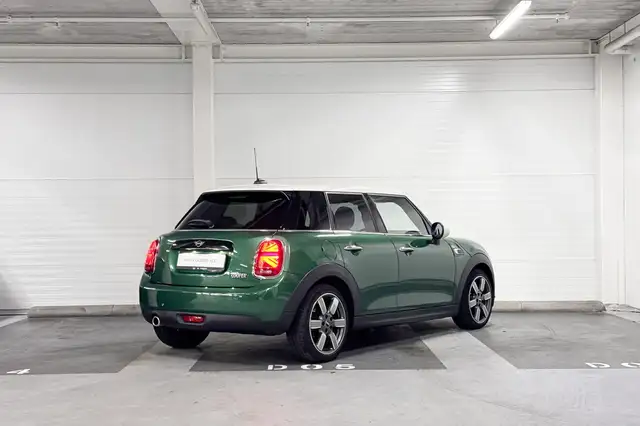 Mini Hatch view 6