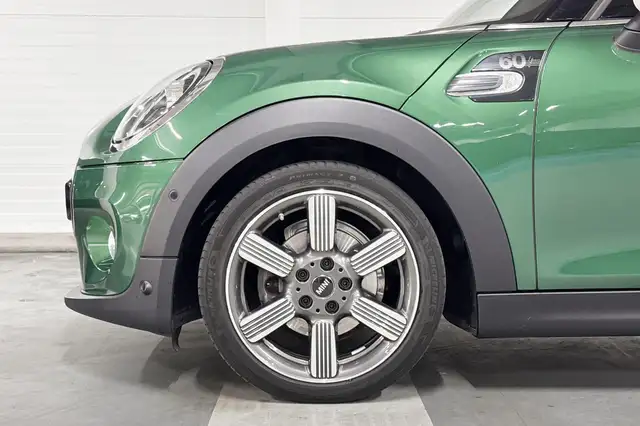 Mini Hatch view 4