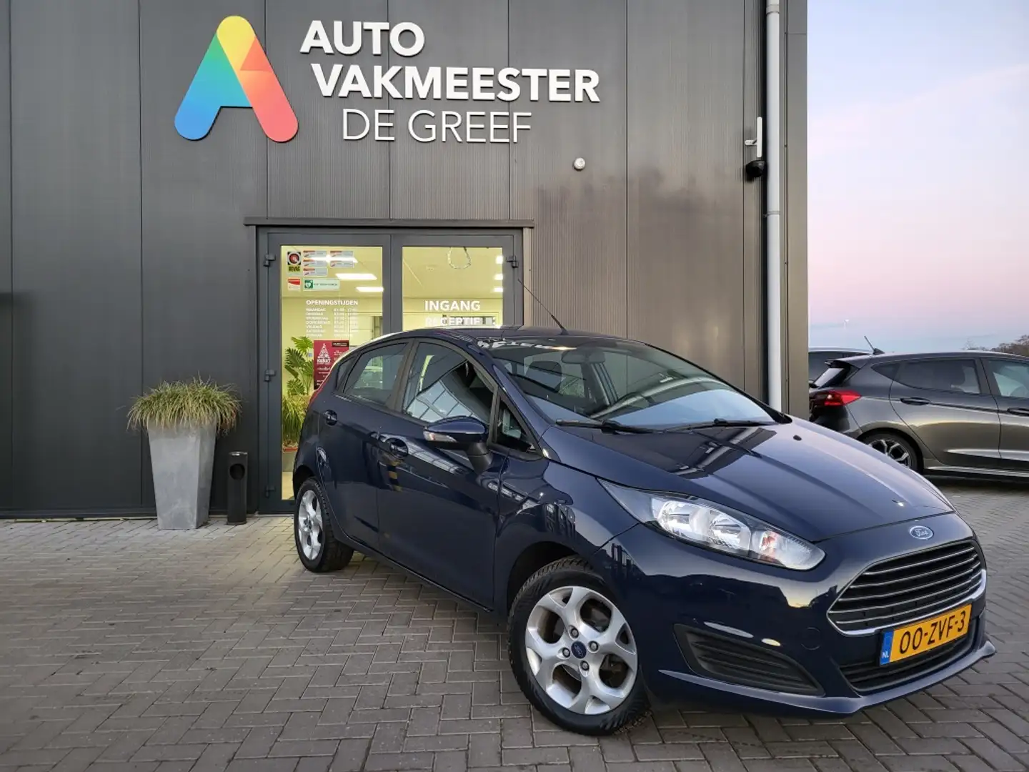Ford Fiesta 1.0 65 pk Champion Airco Blauw - 2
