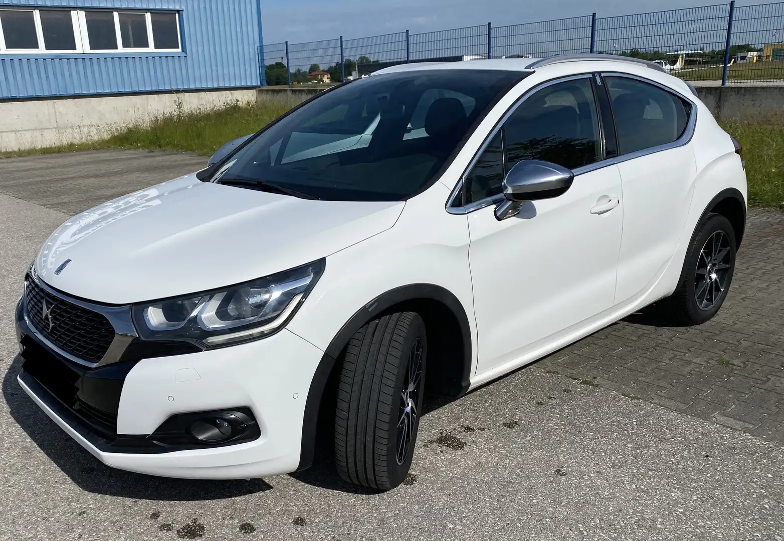 DS Automobiles DS 4 Crossback DS4 BlueHDi 120 S - 2