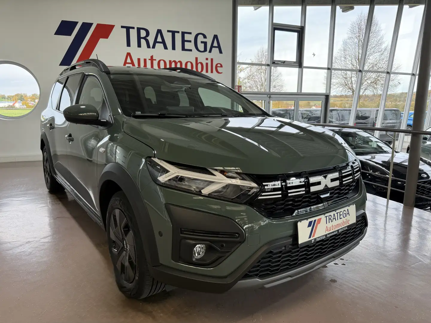 Dacia Jogger Hybrid 140 Expression 7-Sitzer TW CAM PDC Grün - 1