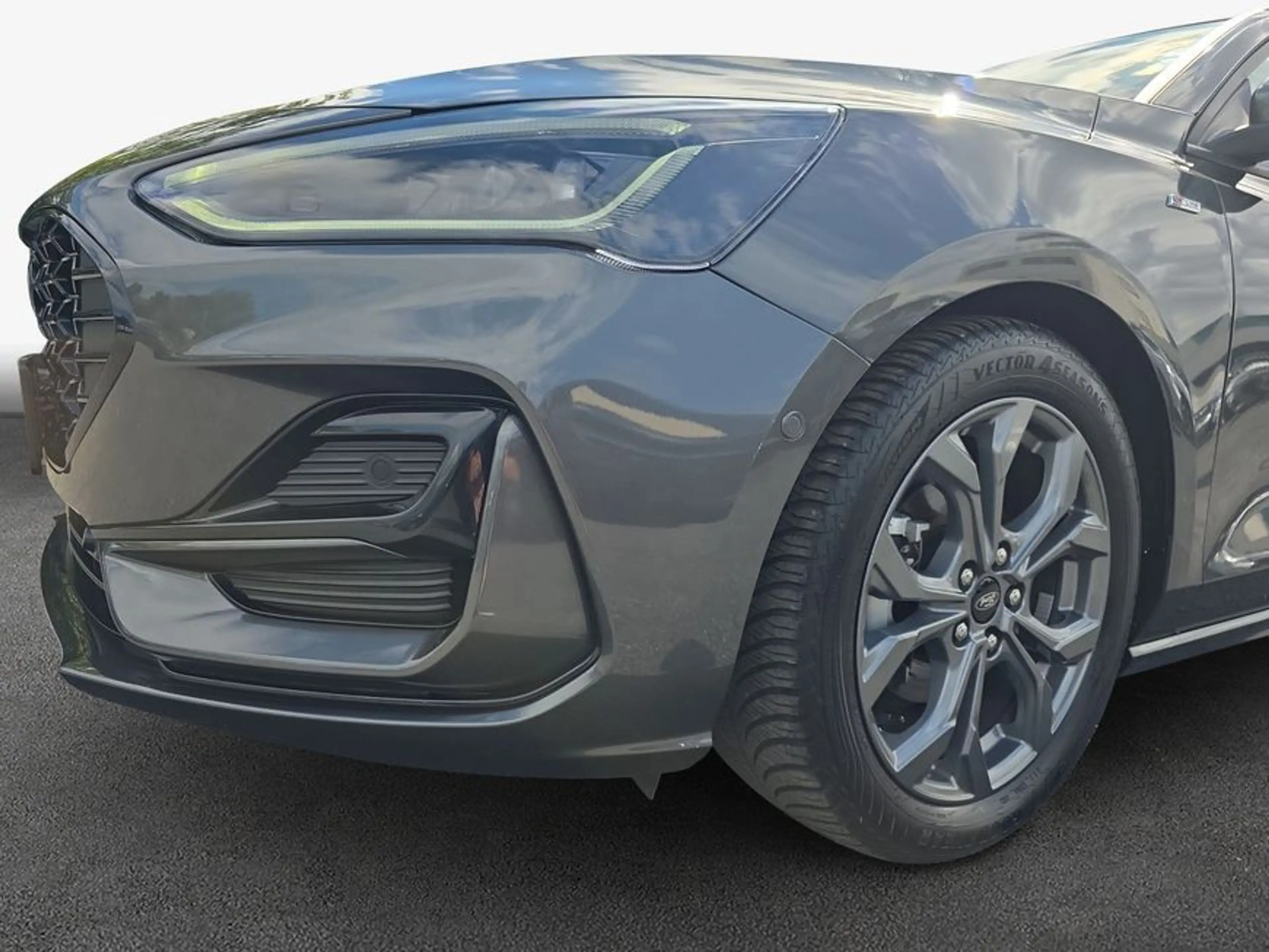 Ford Focus Turnier 1.5 EcoBlue Start-Stopp-System Aut. — photo 6