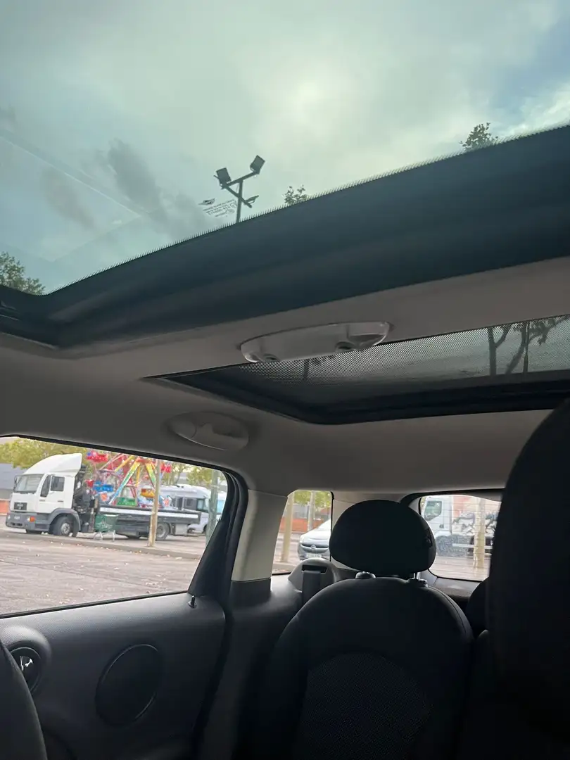 MINI Countryman D - 2