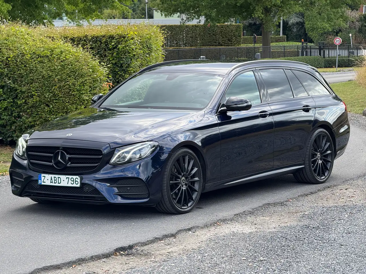 Mercedes-Benz E 220