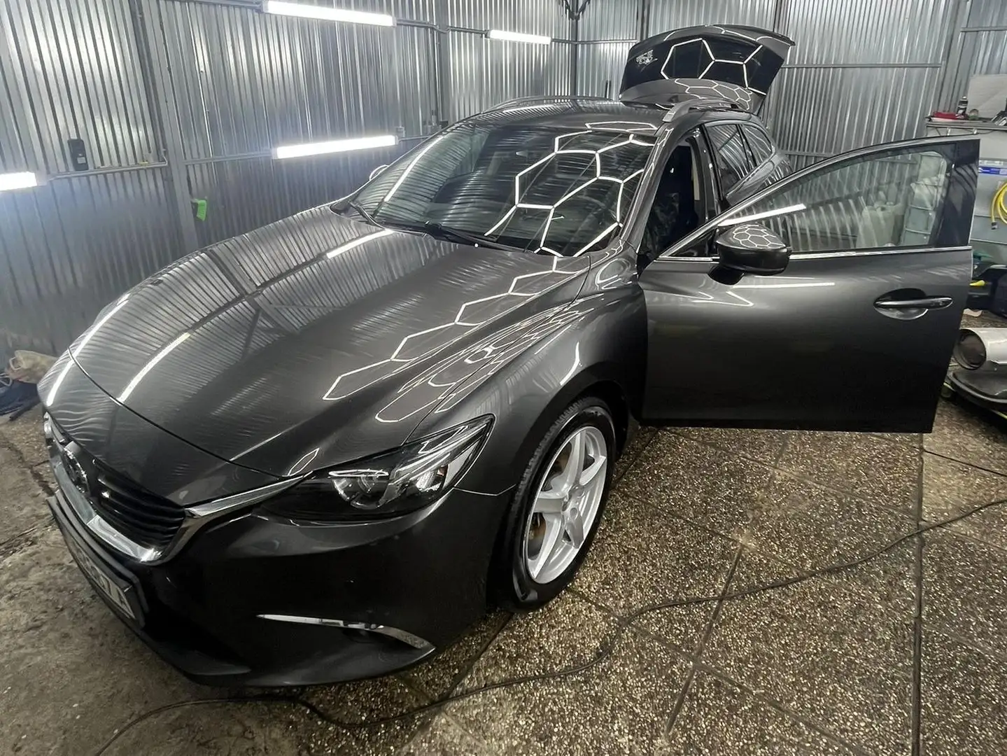 Mazda 6 Mazda 6 Sport Combi G165 Revolution Revolution Grau - 1