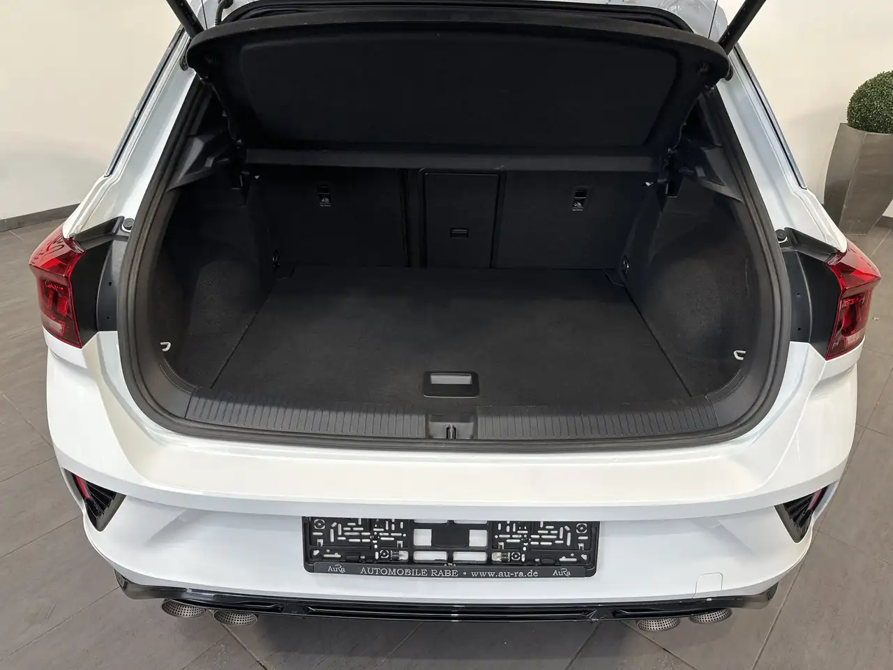 Volkswagen T-Roc R 4Motion NAV+LED+KAMERA+AHK+SPORTABGAS+VC 6