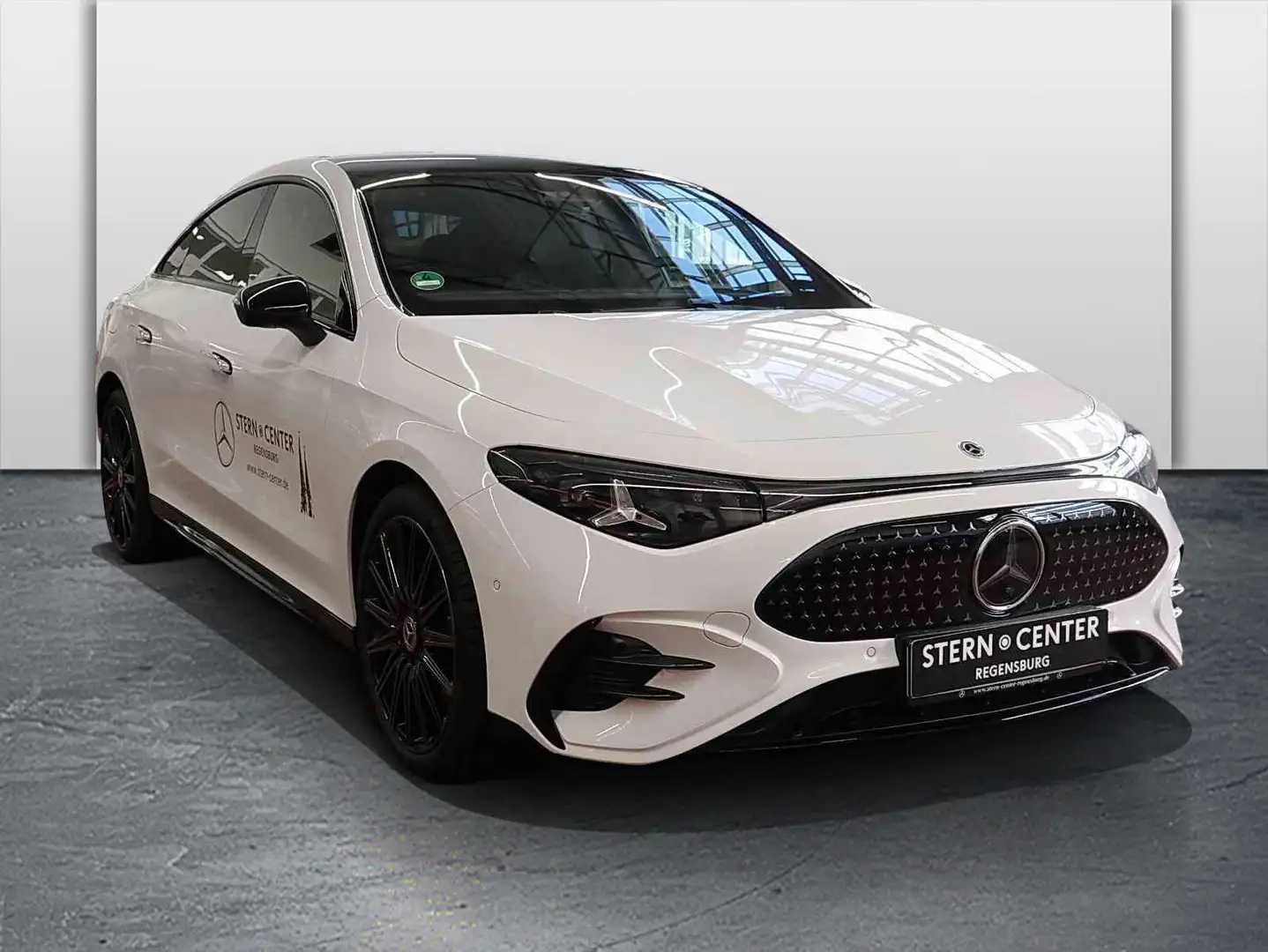 Mercedes-Benz CLA 250 +AMGLine plus+MULTIBEAM+DISTRONIC+NIGHT+ Weiß - 2