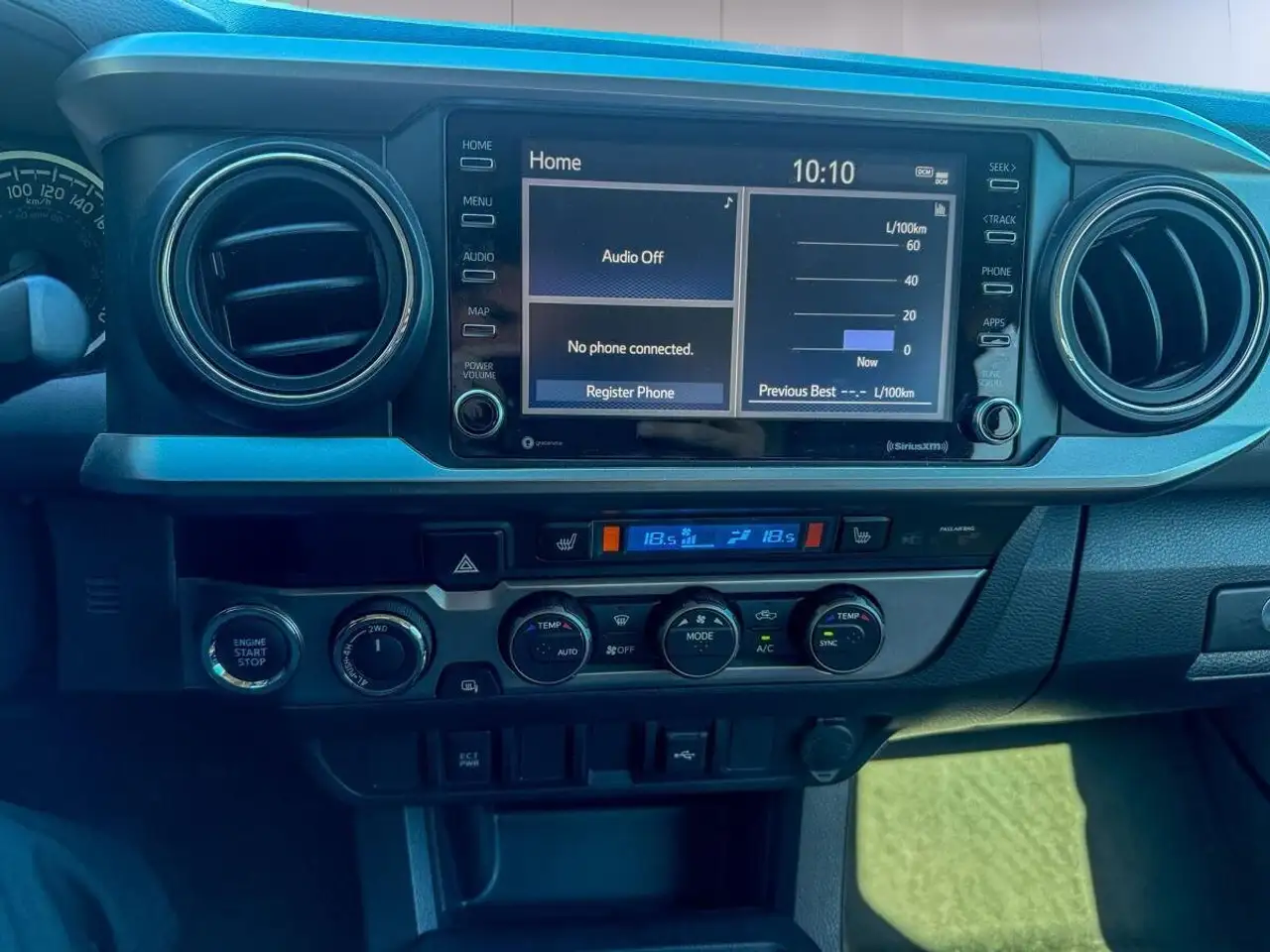 Toyota Tacoma снимка Toyota Tacoma