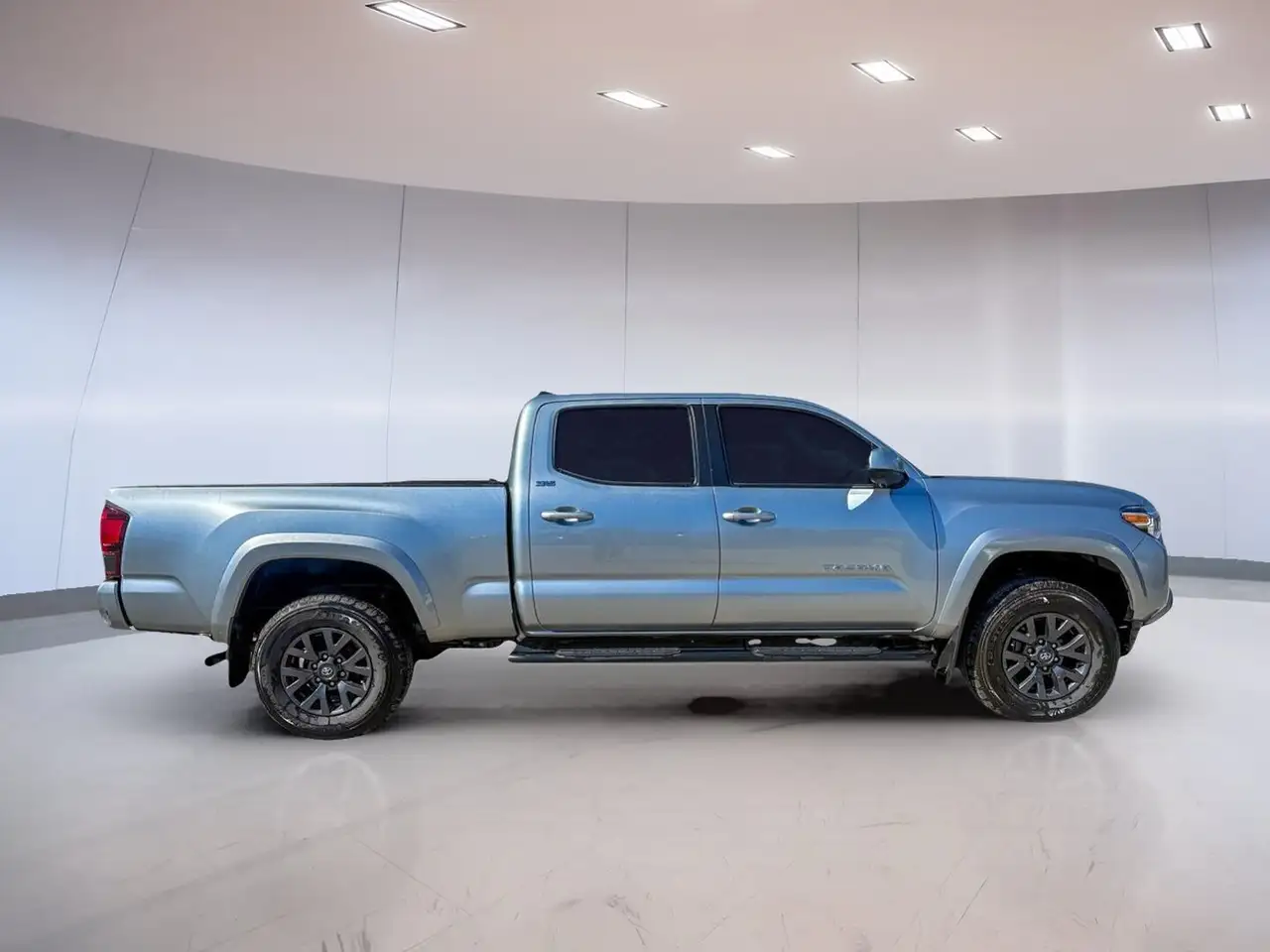 Toyota Tacoma снимка Toyota Tacoma