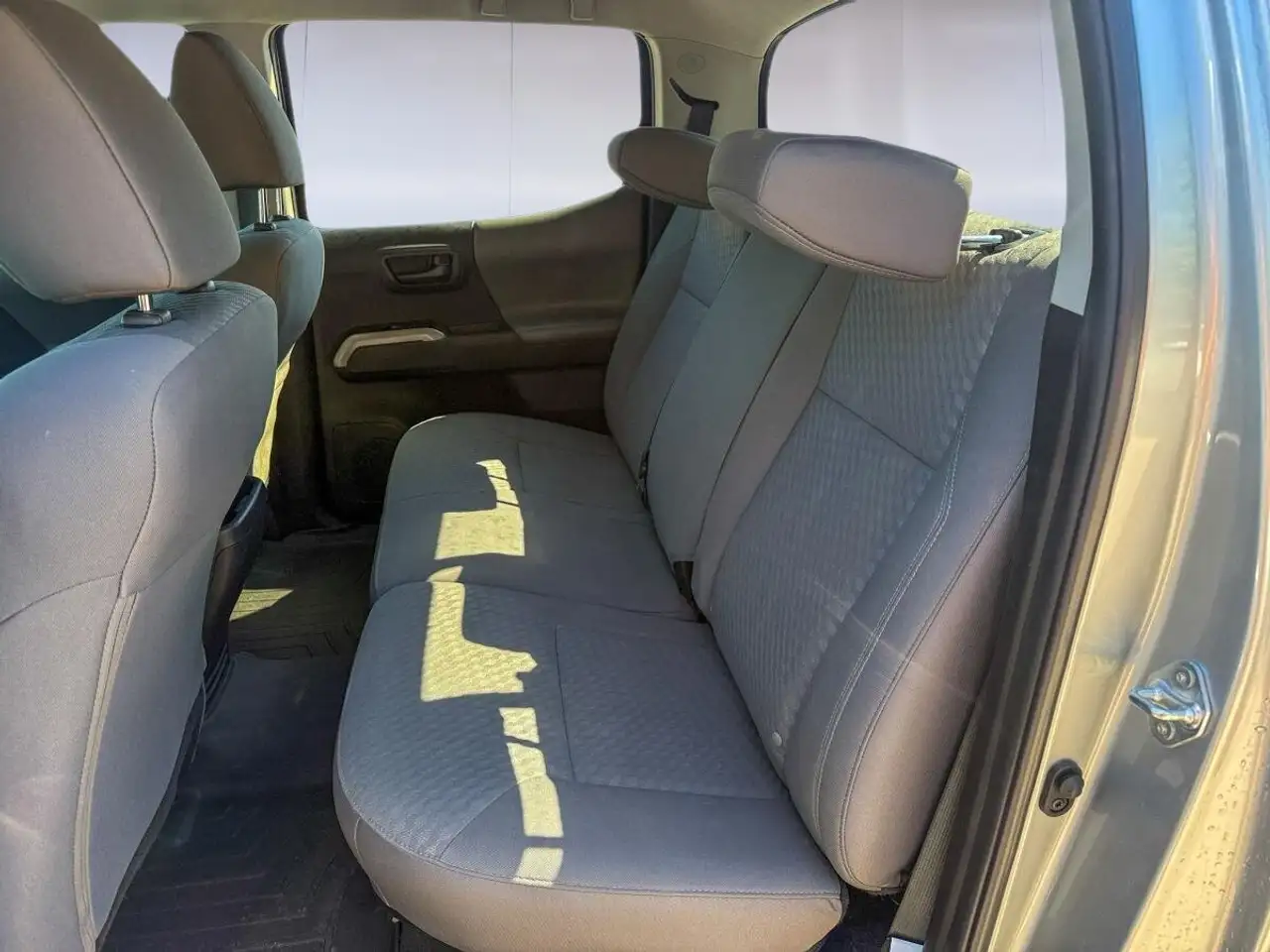 Toyota Tacoma снимка Toyota Tacoma