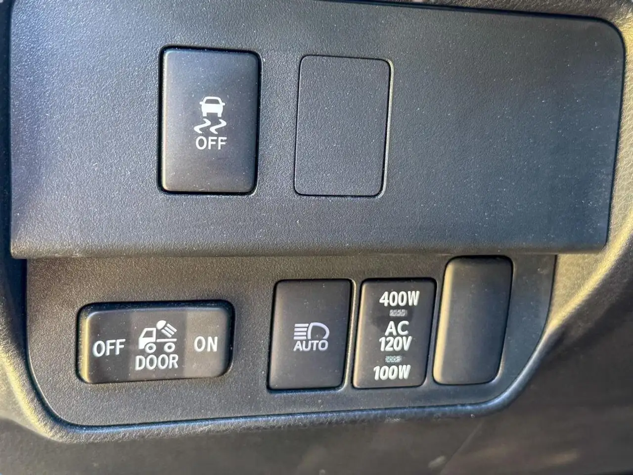 Toyota Tacoma снимка Toyota Tacoma