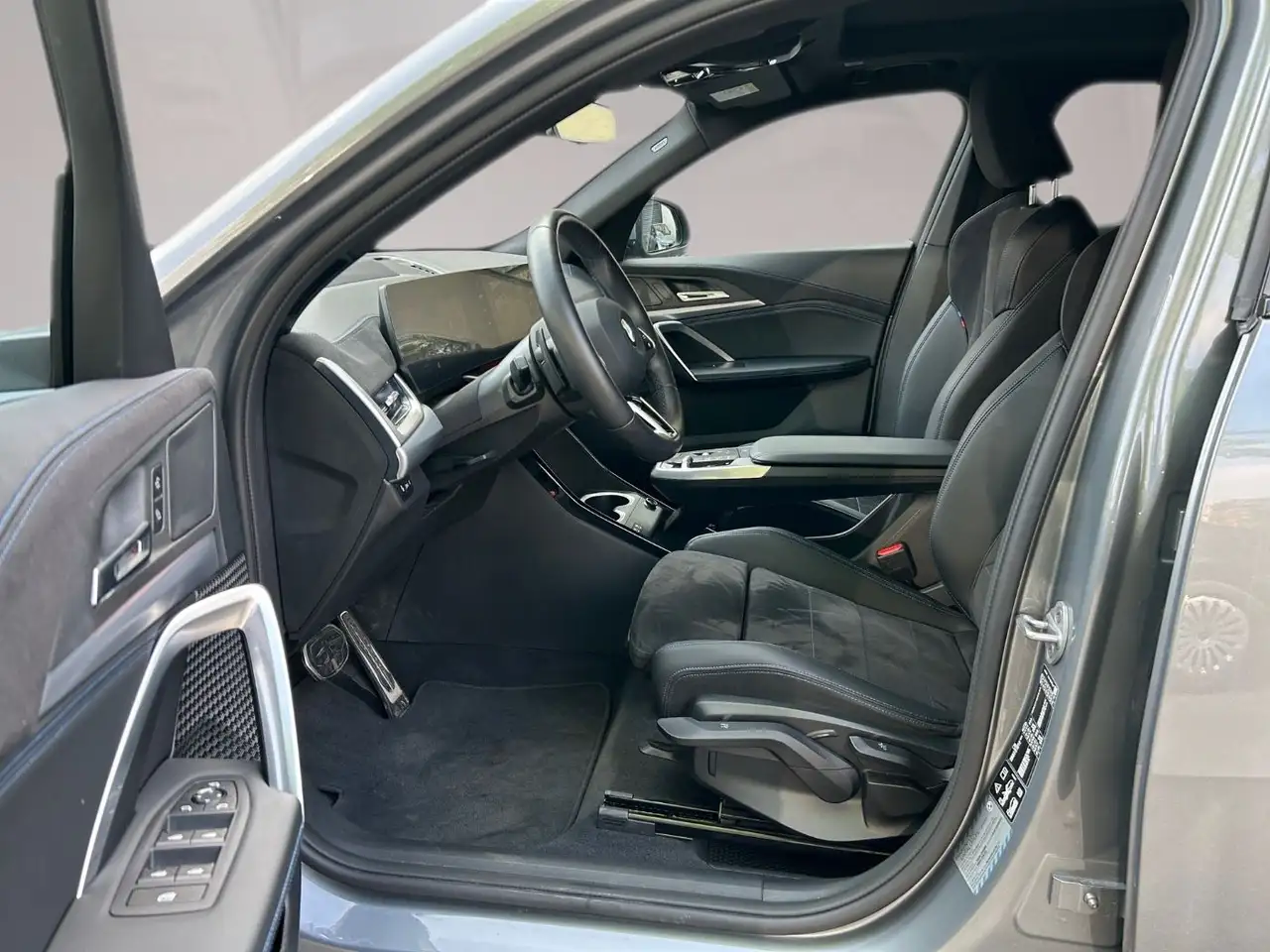 BMW X2 20d M Sport|ACC|360|Pano|AHK|Keyless 8