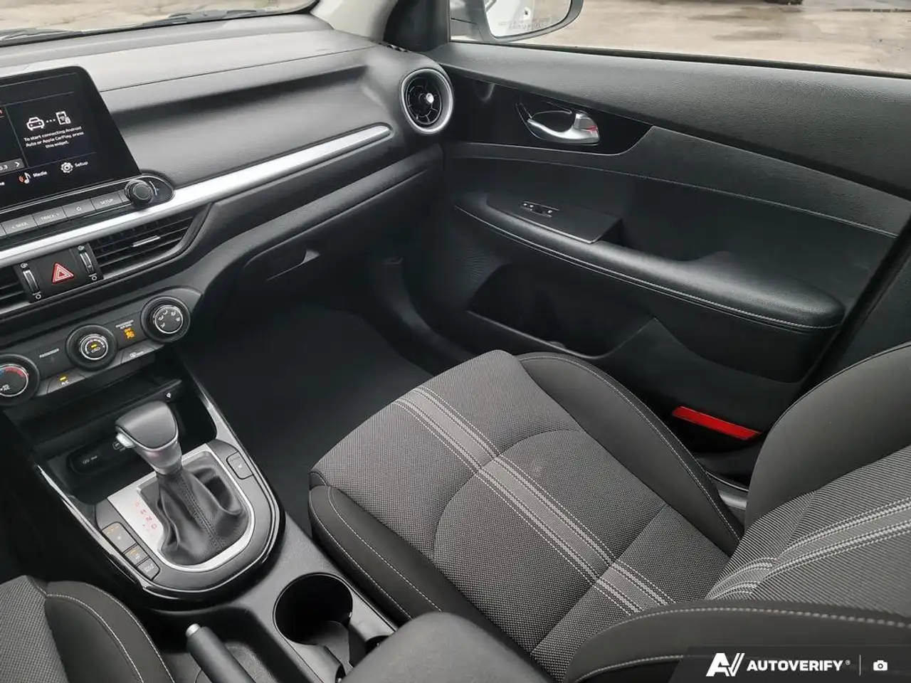 Kia Forte снимка Kia Forte