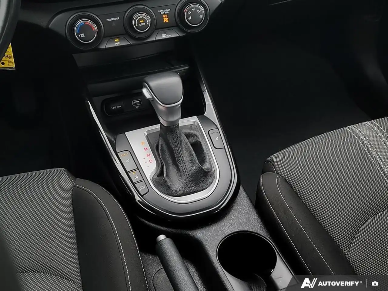 Kia Forte снимка Kia Forte