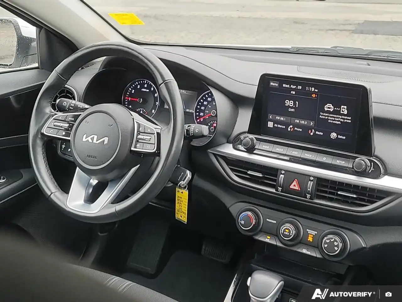 Kia Forte снимка Kia Forte