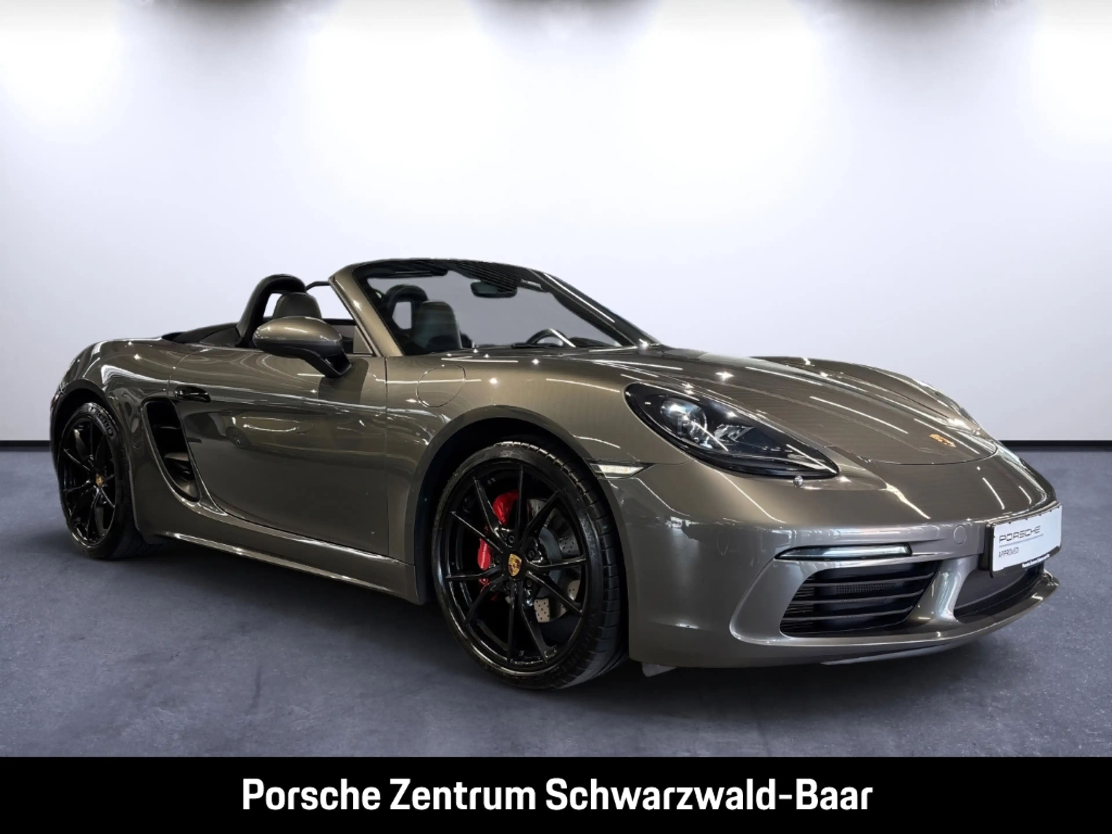 Porsche Boxster 718 S — photo 8