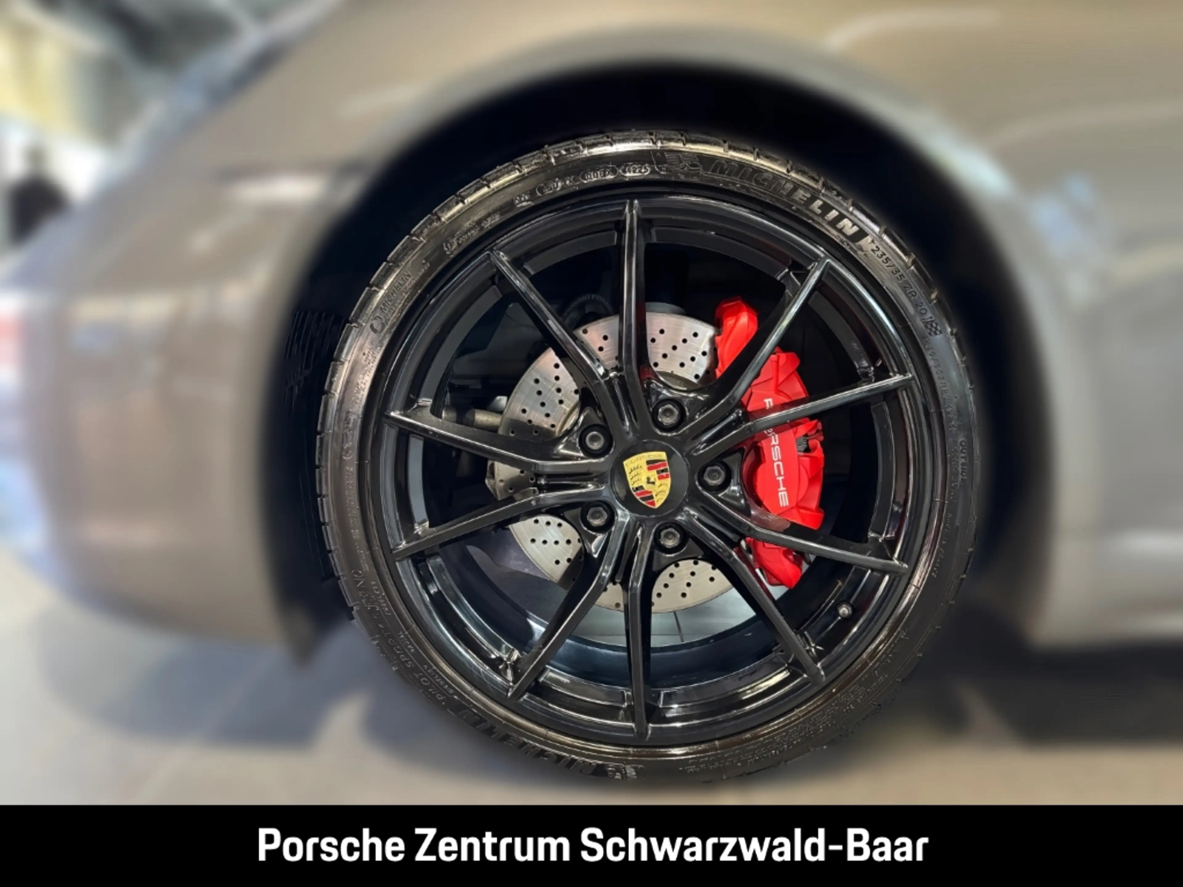 Porsche Boxster 718 S — photo 10