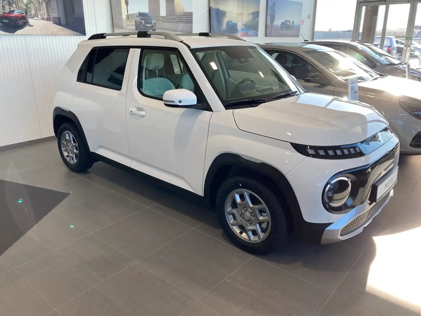 Hyundai Inster Urban 49kWh 115 Weiß - 2