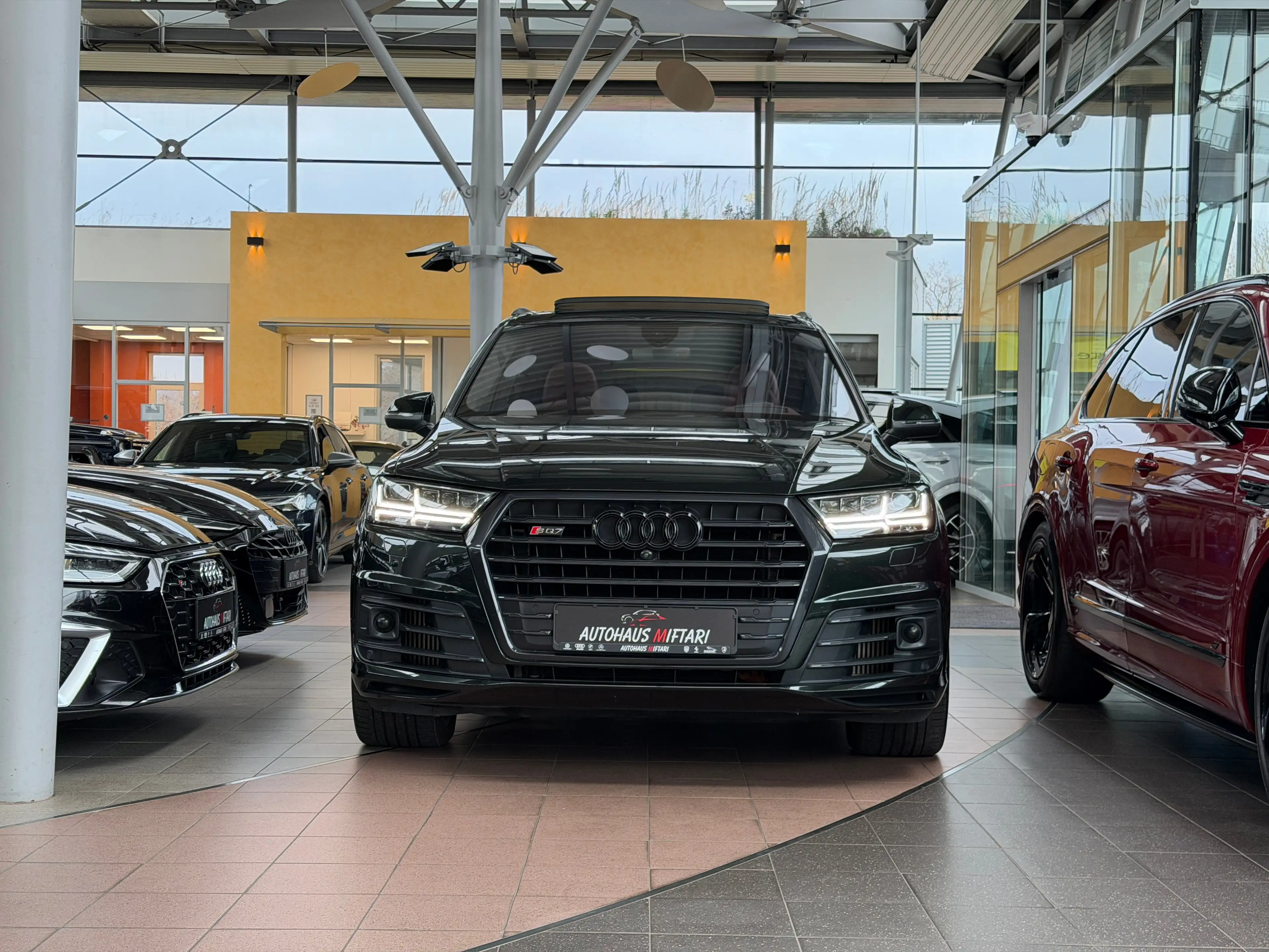 Audi SQ7 4.0 TDI Keramik HUD Individual Matrix Pano Bose 21 — photo 7
