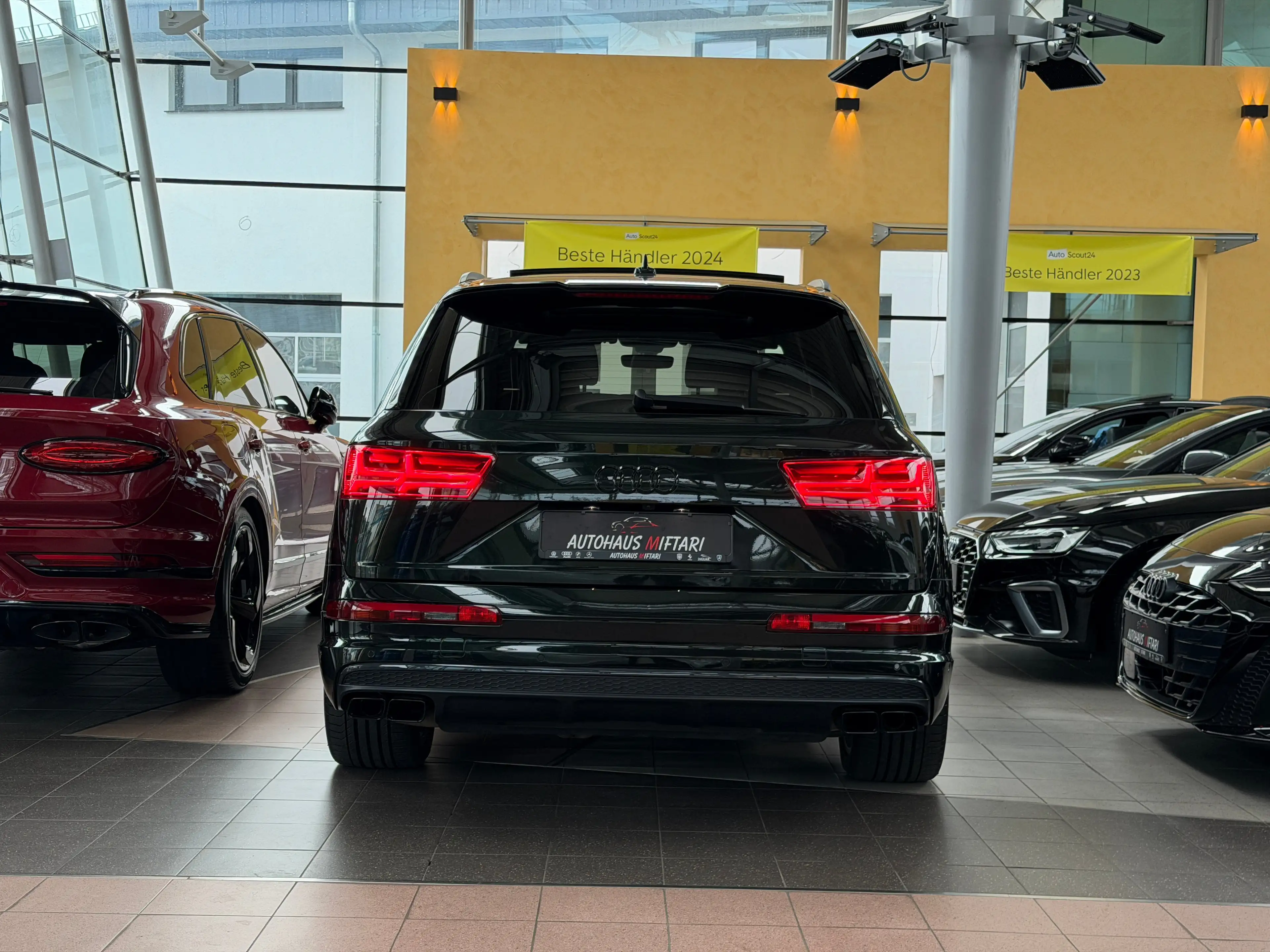 Audi SQ7 4.0 TDI Keramik HUD Individual Matrix Pano Bose 21 — photo 8