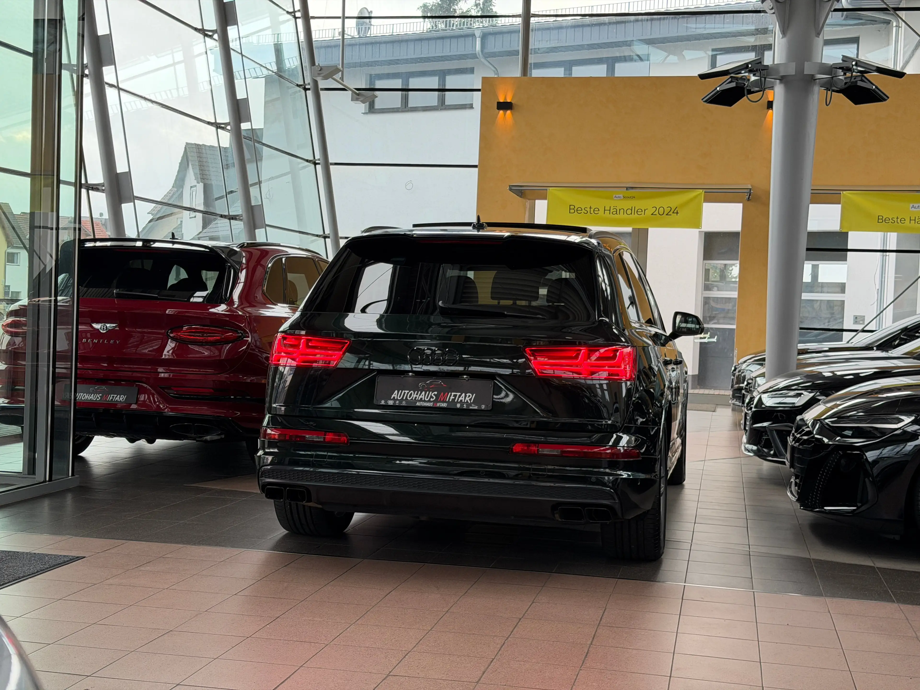 Audi SQ7 4.0 TDI Keramik HUD Individual Matrix Pano Bose 21 — photo 4