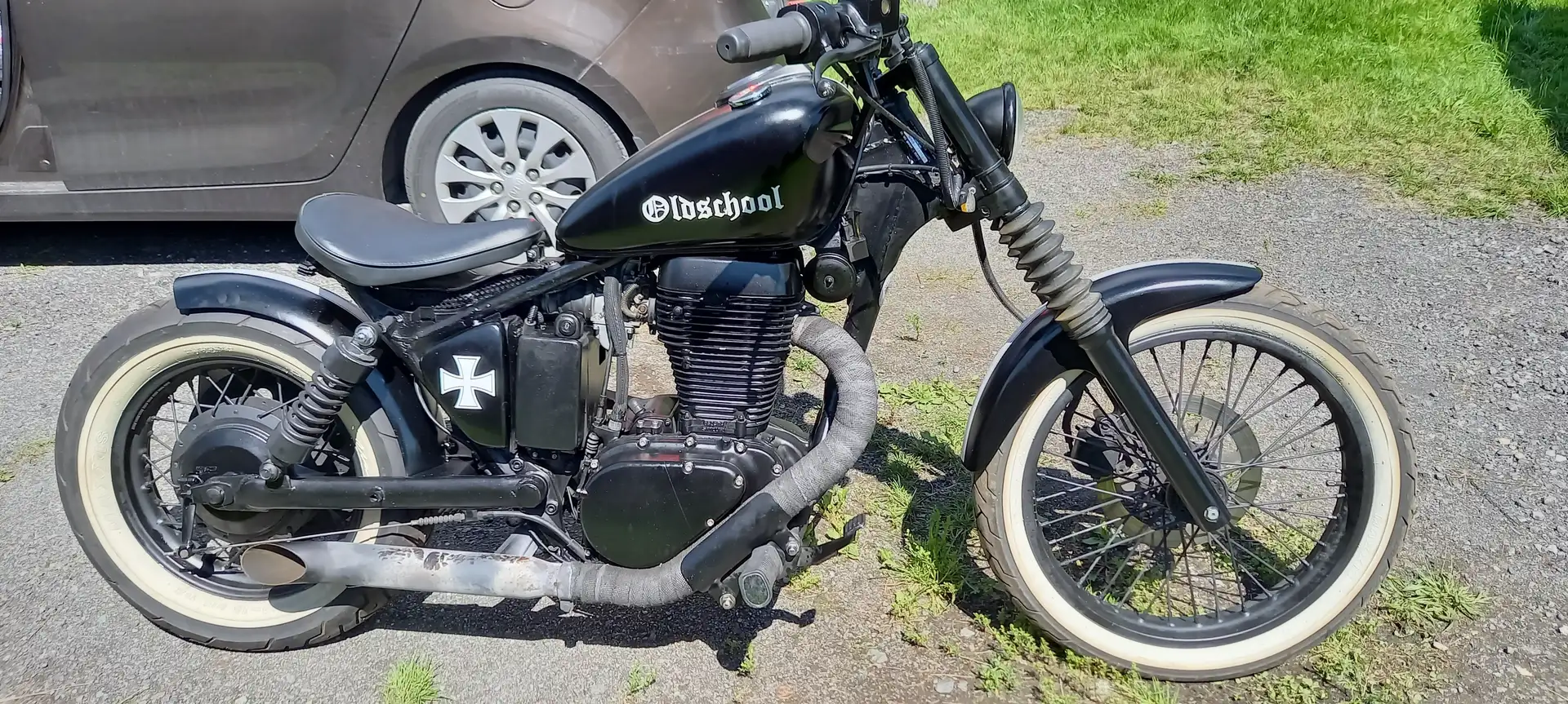Suzuki LS 650 Umbau auf Bobber mit deutschen Papieren Czarny - 1