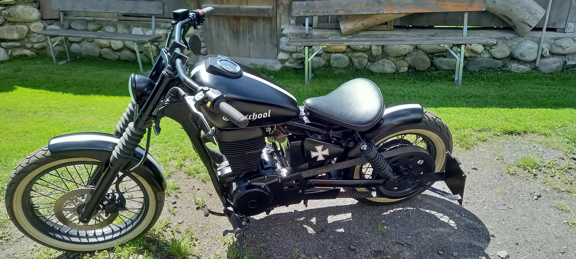 Suzuki LS 650 Umbau auf Bobber mit deutschen Papieren Zwart - 2