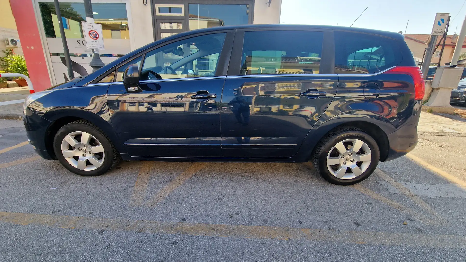 Peugeot 5008 5008 I 20091.6 hdi 8v Tecno 112cv robot Blau - 2