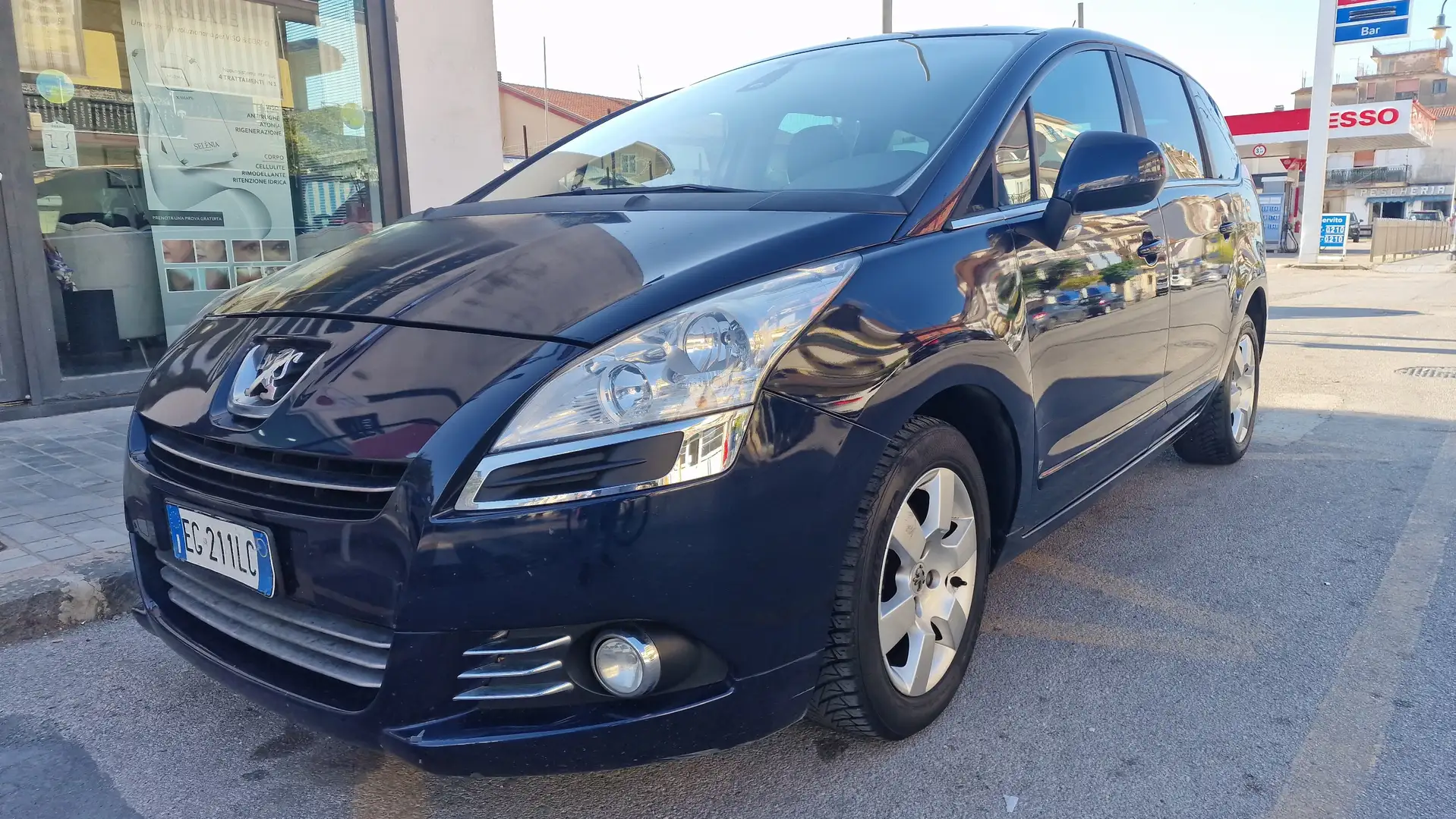 Peugeot 5008 5008 I 20091.6 hdi 8v Tecno 112cv robot Blau - 1