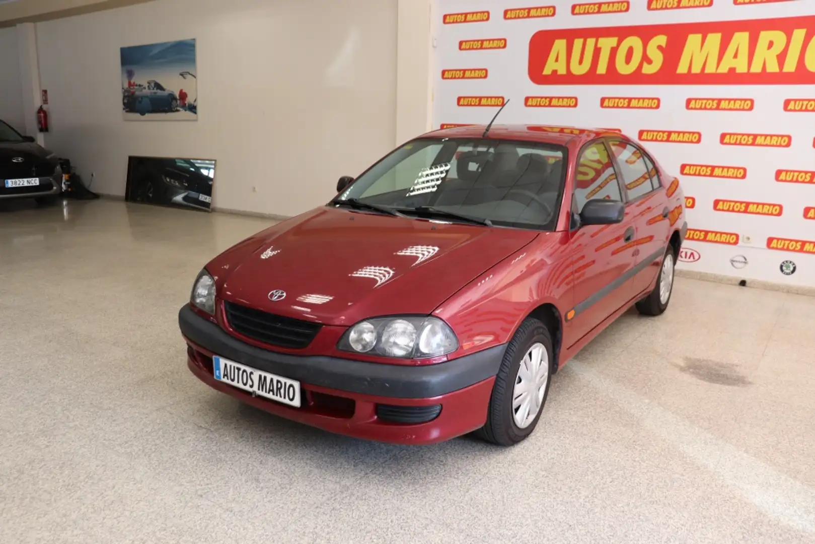 Toyota Avensis 1.6 Luna Violett - 2