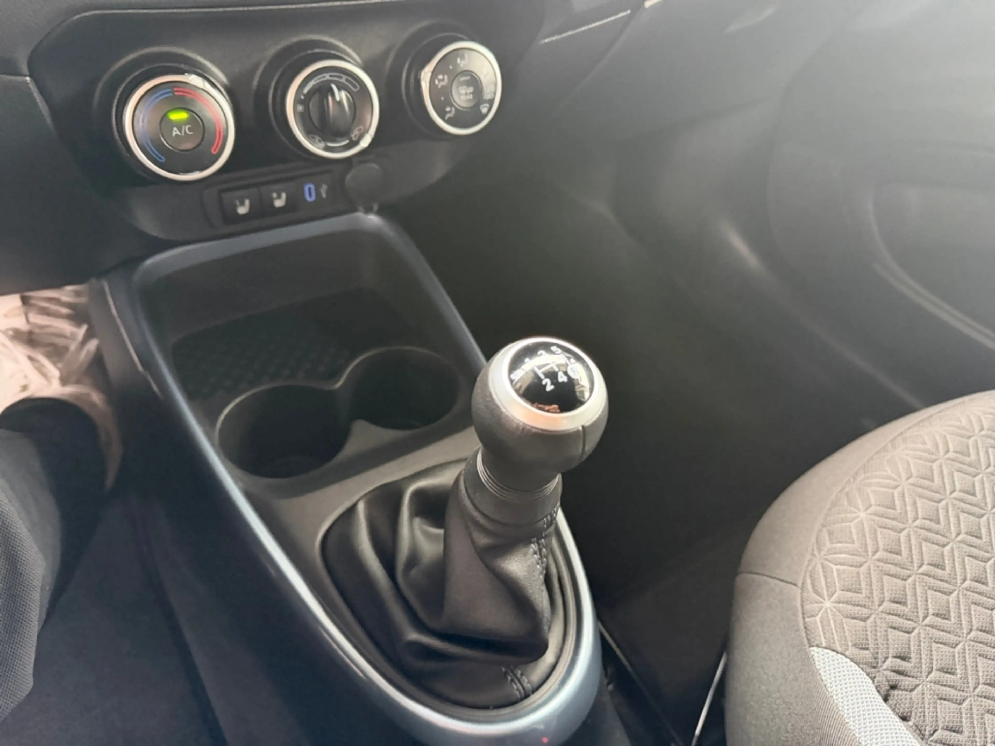 Toyota Aygo X Teamplayer *ACC*CarPlay*CAM*SHZ*Bi-Tone* — photo 10