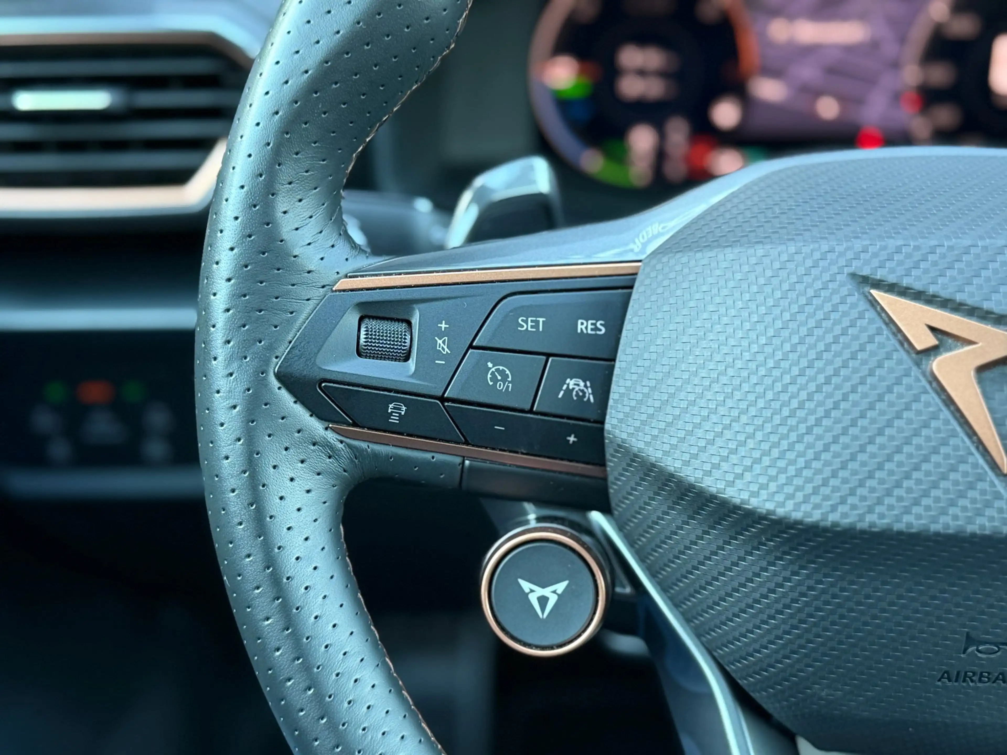 CUPRA Formentor 1.4 e-Hybrid VZ Copper Edition | Pano | Trekhaak — photo 35