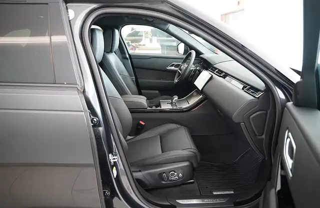 Land Rover Range Rover Velar RANGE ROVER VELAR SV-DYNAMIC HSE P400e Ansicht 6