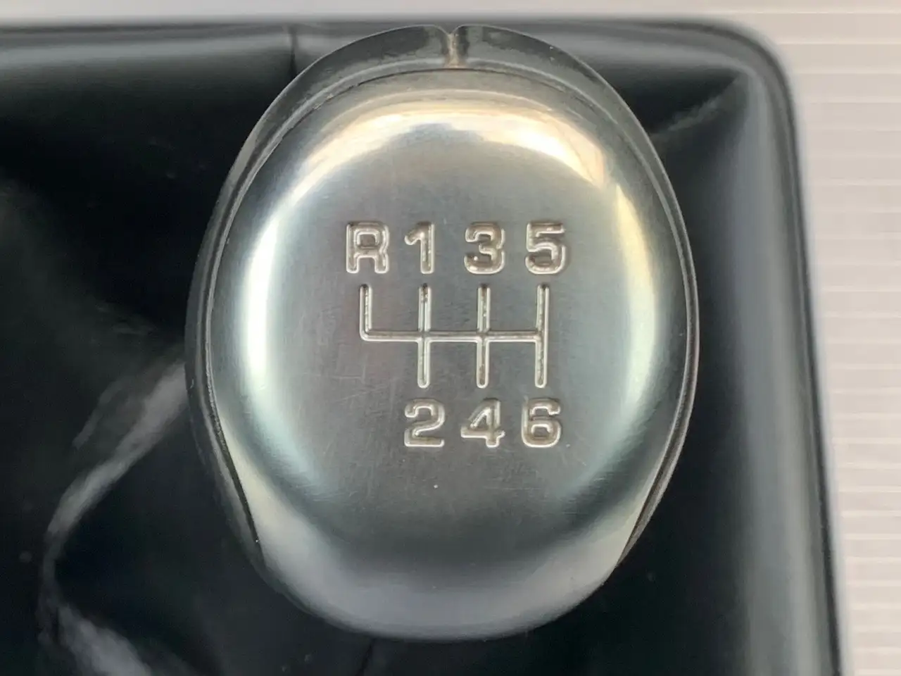 Land Rover Range Rover Evoque 2.0 D150 / NEW MODÈLE / GPS / CUIR / CARPLAY, миниатюра 22