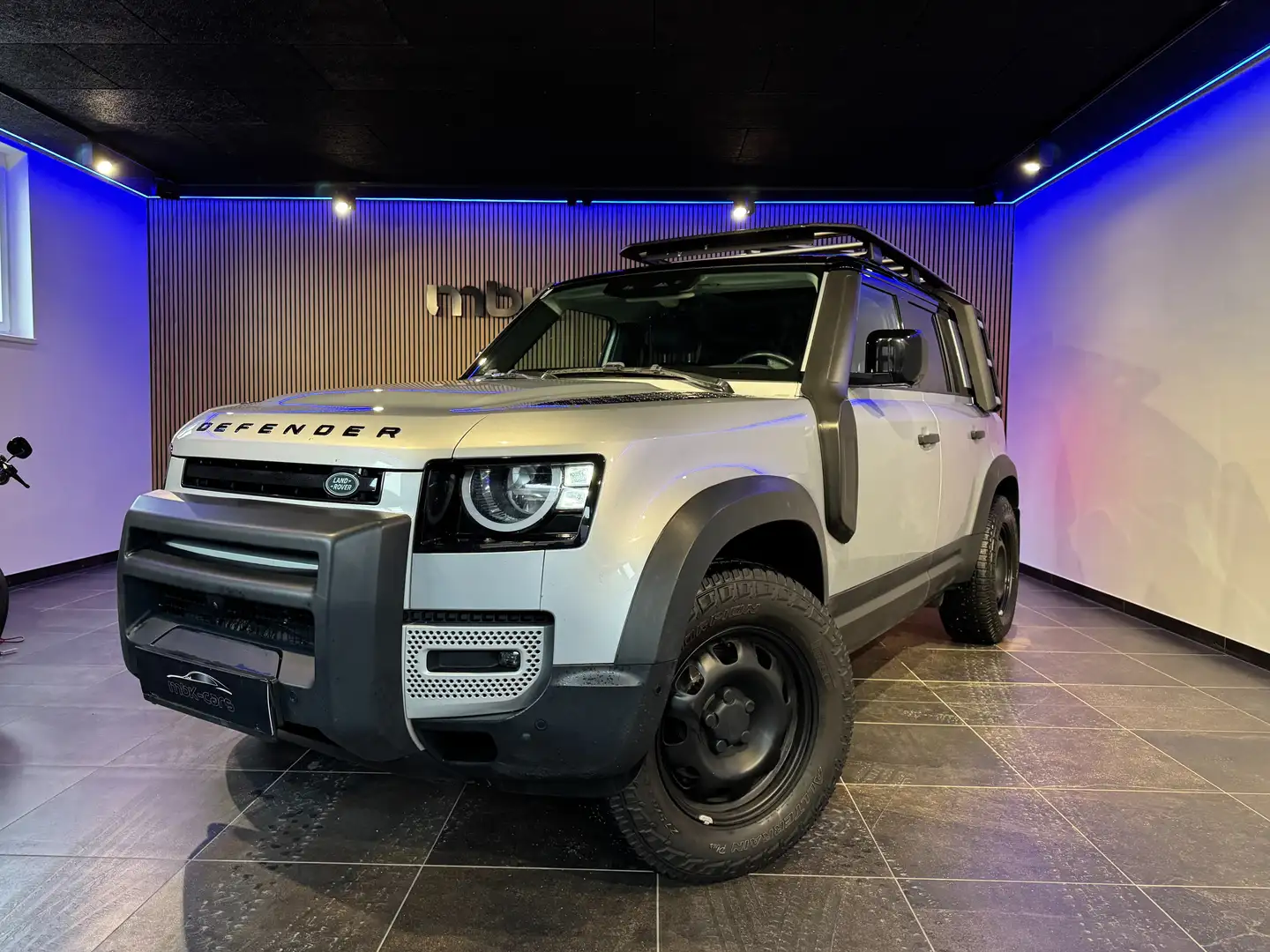 Land Rover Defender 110 SD4 D240 S | 7-Sitzer Silber - 1