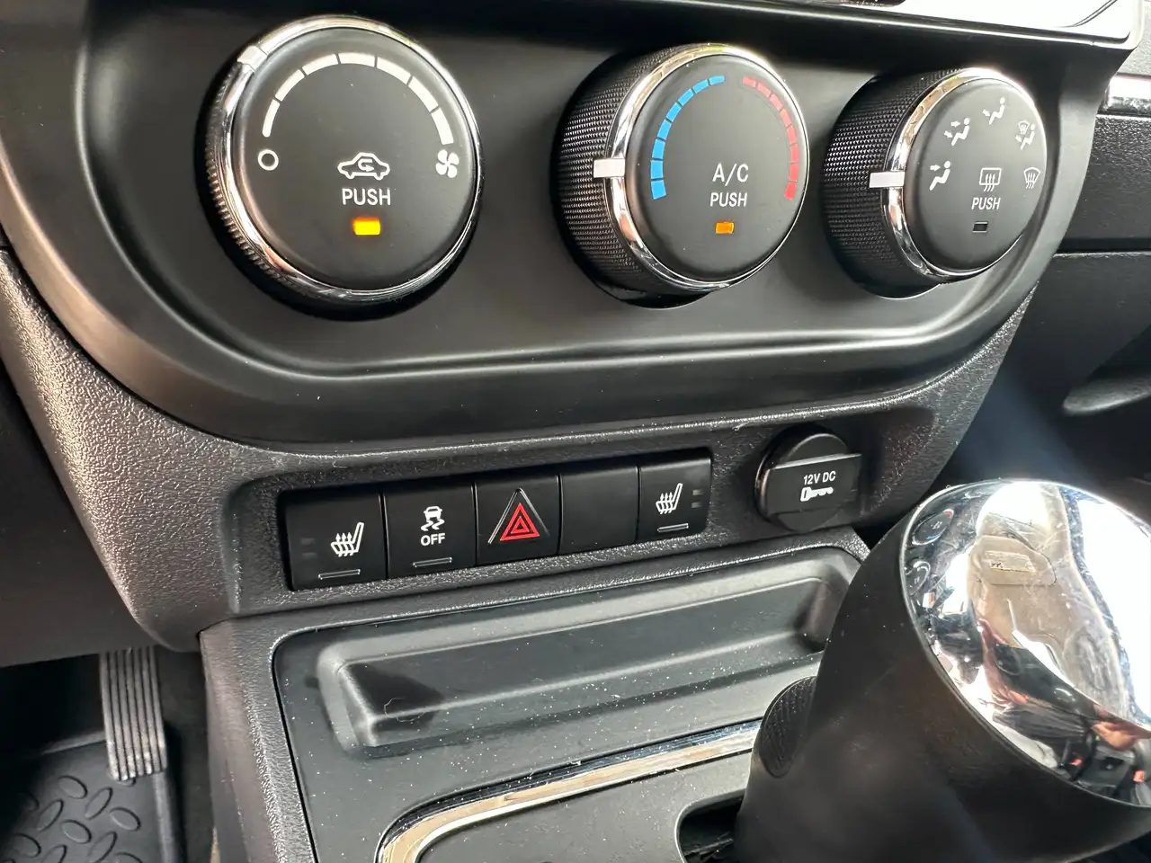 Jeep Patriot photo Jeep Patriot