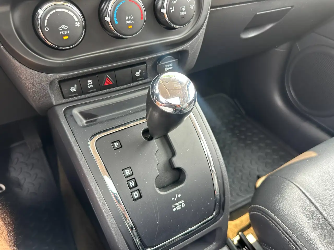 Jeep Patriot photo Jeep Patriot