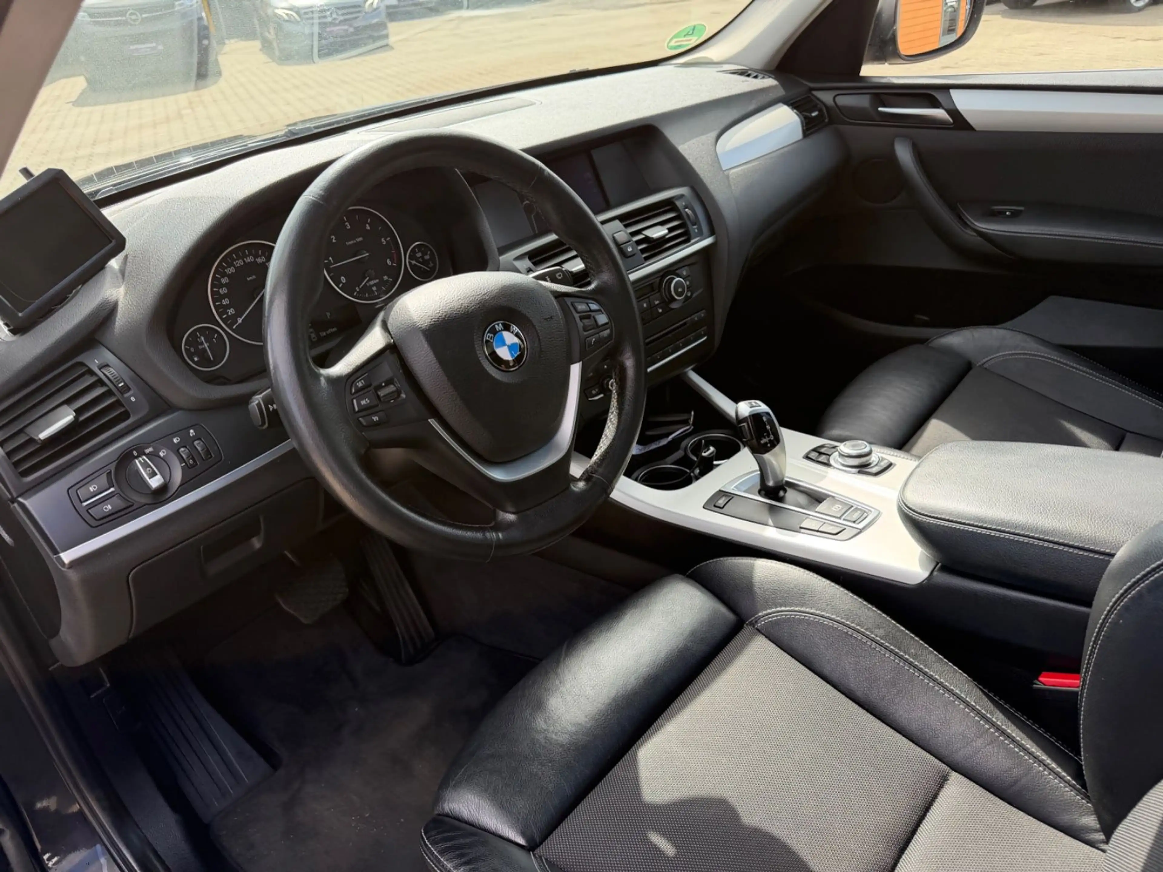 BMW X3 xDrive 20 d/EURO5/NAVI/KLIMA/AHK/PANORAMADACH — photo 10