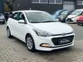 Hyundai i20 i20 Classic/2.Ha/Klima/TUV 08.27/5Tur/Scheckheft Weiß - thumbnail 3