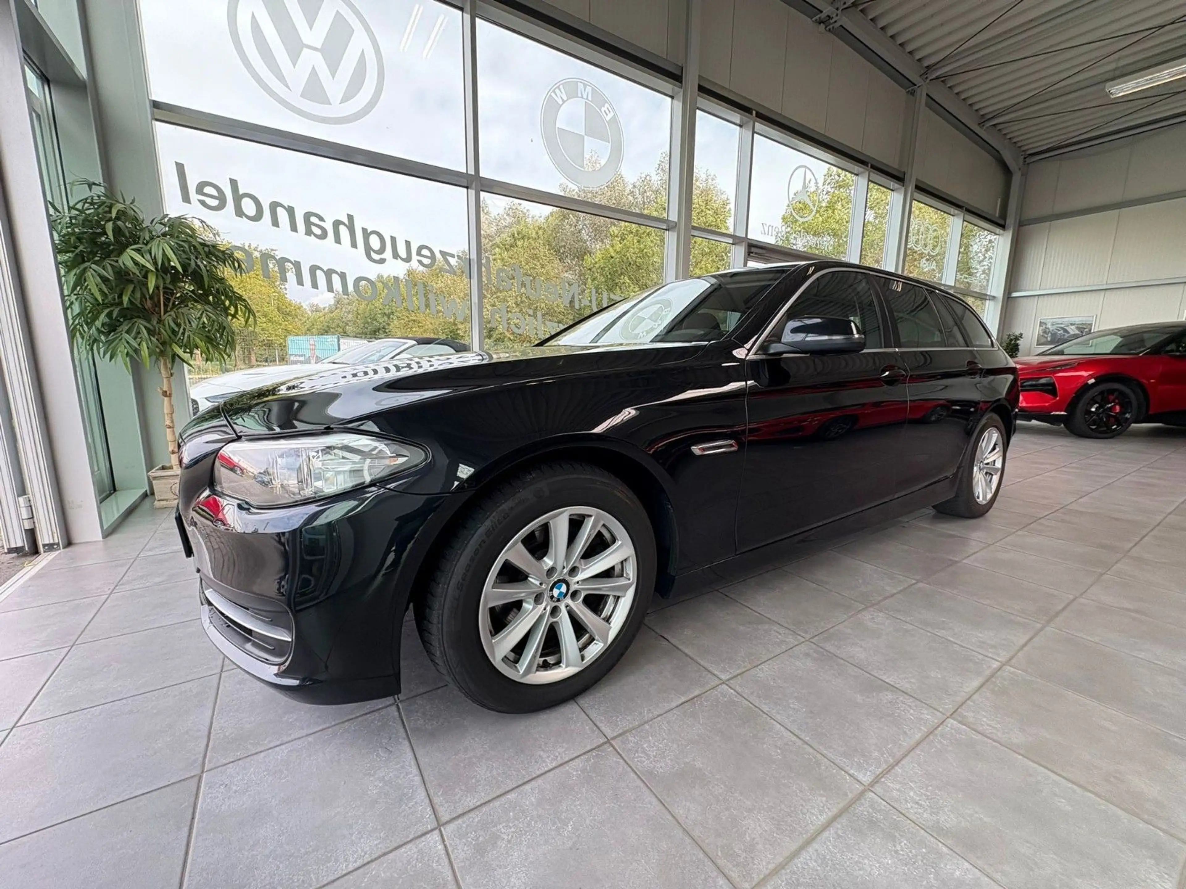 BMW 518 d Touring/E-Sitze/Navi/PDC/Xenon — photo 4